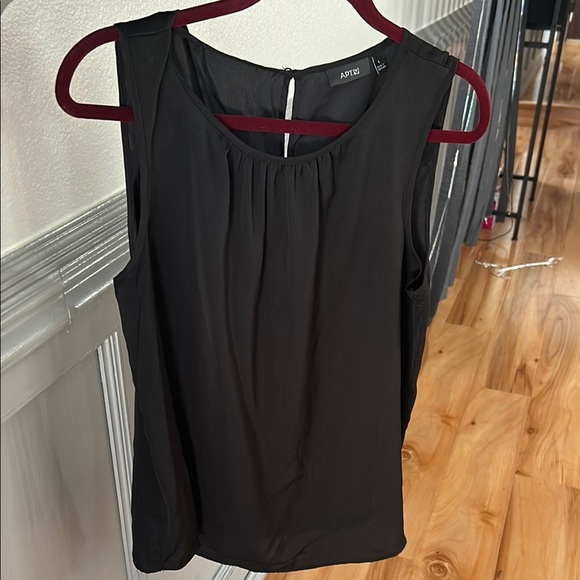 Apt. 9 Tops - Apt. 9 Sleeveless Black Pleated Blouse